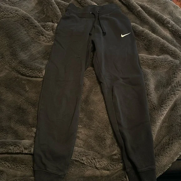 Nike black sweatpants-women’s XS - Picture 1 of 2